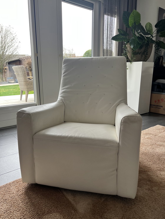 Image 1 of 2 klassieke witte draaibare fauteuils go