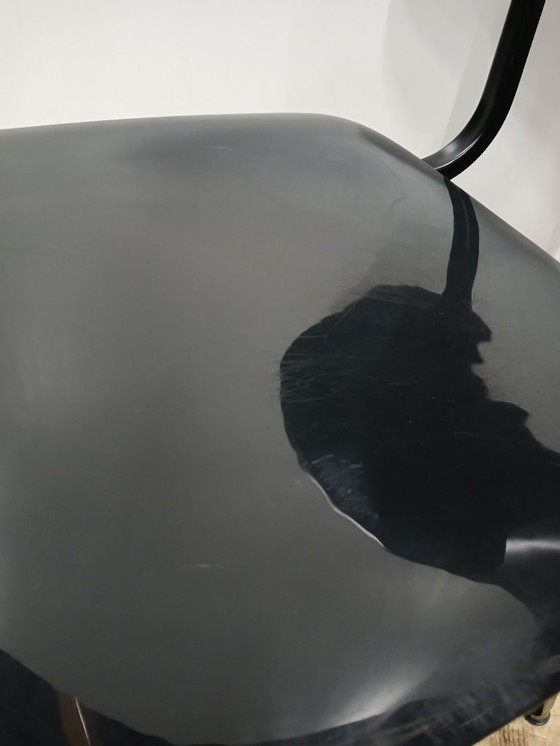 Image 1 of 1x sedia Ahrend Revolt di Friso Kramer, nera