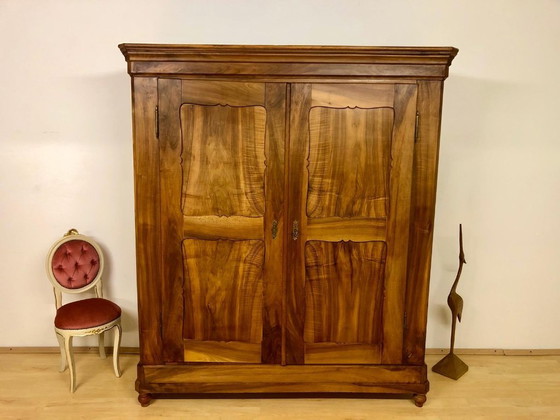 Image 1 of Antique Biedermeier wardrobe – solid walnut with pretzel-shaped compartments, circa 1850