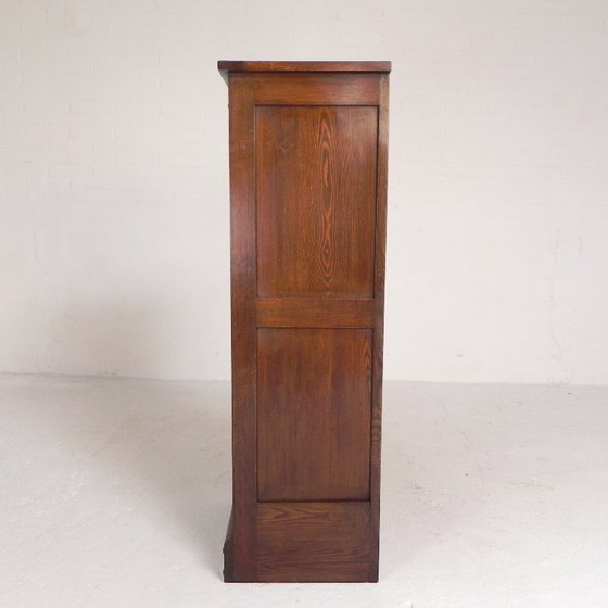 Image 1 of Meuble à volet roulant en chêne avec 1 volet, hauteur 126 cm, années 1930