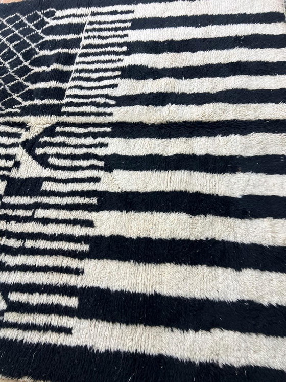 Image 1 of Tappeto berbero tradizionale nero, realizzato a mano, dimensioni 200x300 cm.