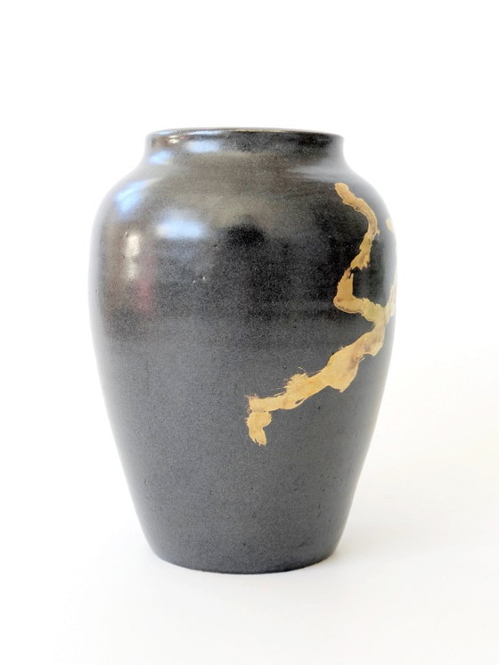 Image 1 of Vintage Studio Aardewerk Amfora Vaas | Zwart & Goud Glazuur | Japandi Minimalistisch Keramiek