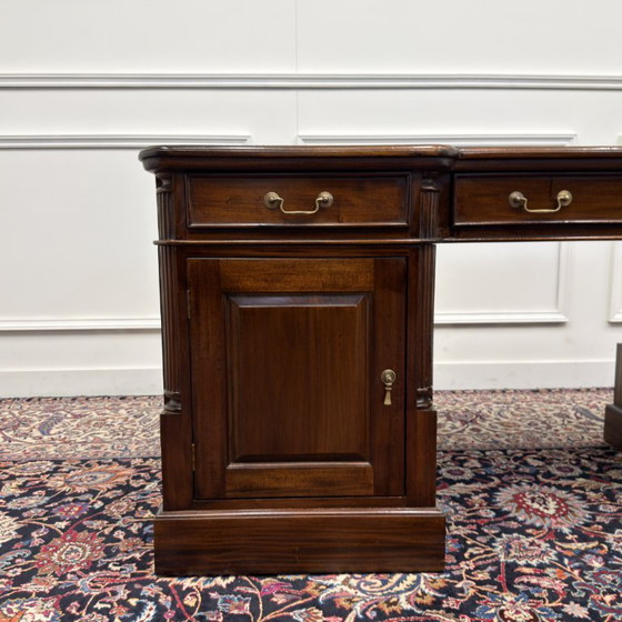 Scrivania inglese classica in pelle verde – Scrivanie, Leather, Wood (photo 9 of 21)