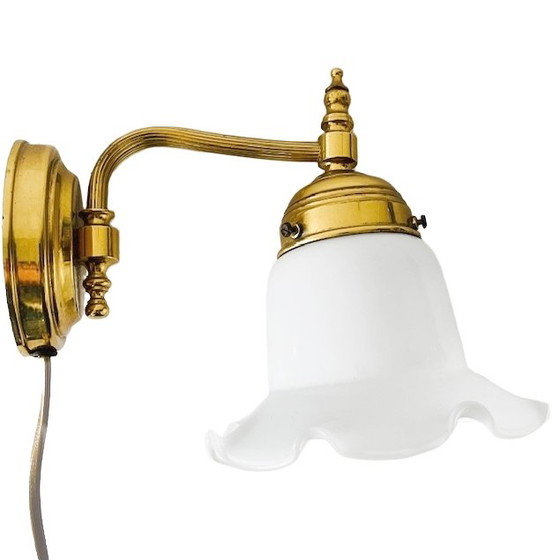 Image 1 of Set wandlampen messing melkglas Hollywood Regency 1970's