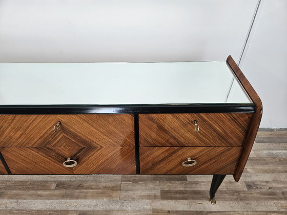 Image 1 of Commode en acajou du Mid Century des années 1950 avec miroir