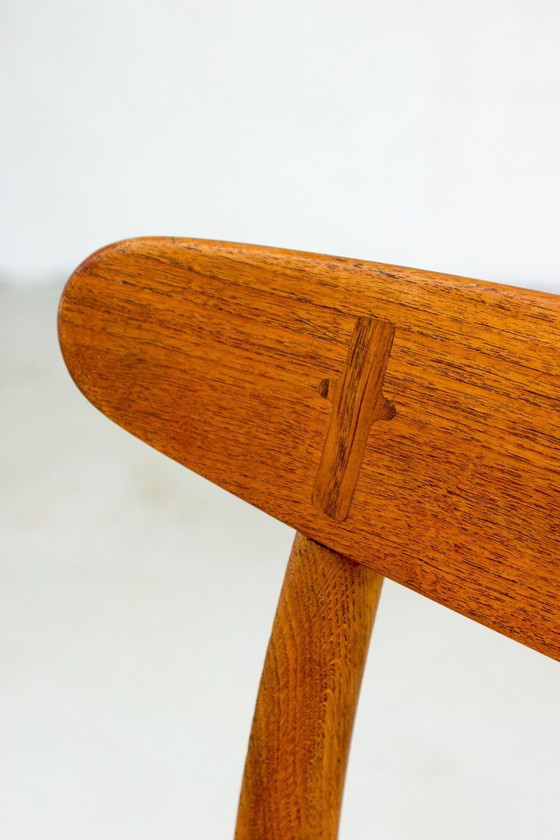 Image 1 of Vintage Hans J. Wegner CH30 Carl Hansen & Søn Chaises Chêne
