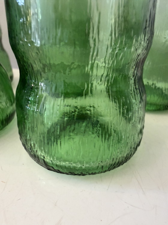 Image 1 of Vasos italianos de cristal Amero Averna 7 de color verde esmeralda