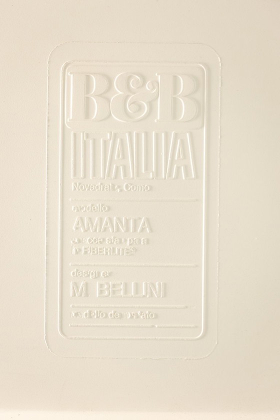 Image 1 of Mario Bellini, pour B&B  Fauteuil chauffeuse Amanta en cuir. Vers 1970