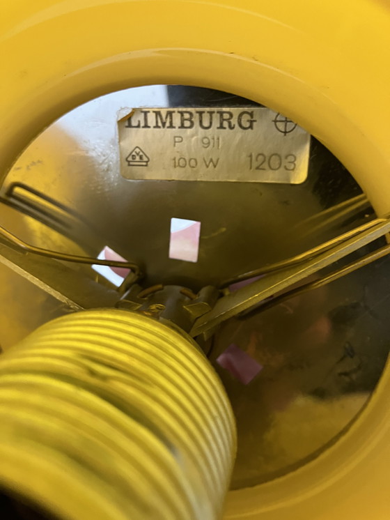 Image 1 of Lampada a sospensione vintage in vetro opalino giallo di Glashutte Limburg