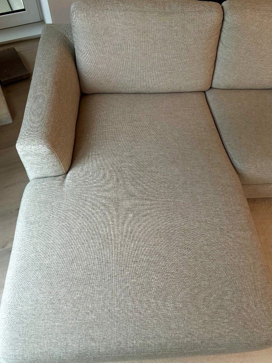 Image 1 of Divano grigio chiaro 'Cucita' 3 posti (Westwing)