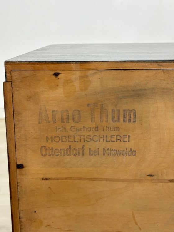 Image 1 of Buffet style années 60 – Plateau refait à la main en noir vintage