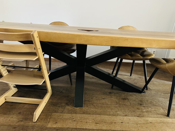 Image 1 of Table tronc d'arbre en bois véritable 295 cm par 90-100cm