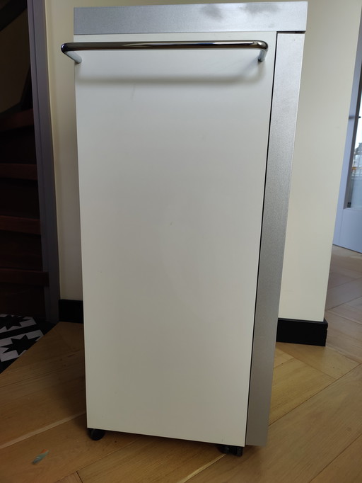 Starck badkamerkast je verrijdbaar