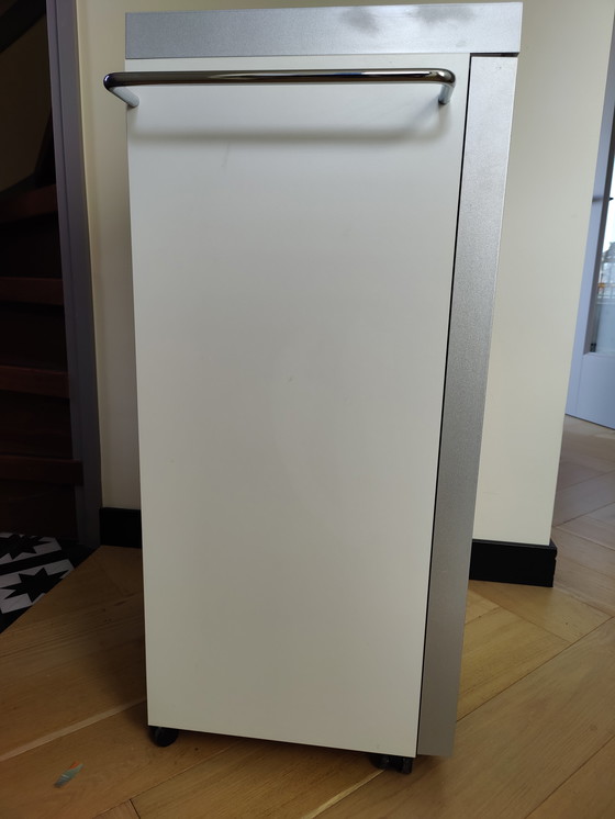 Image 1 of Starck badkamerkast je verrijdbaar