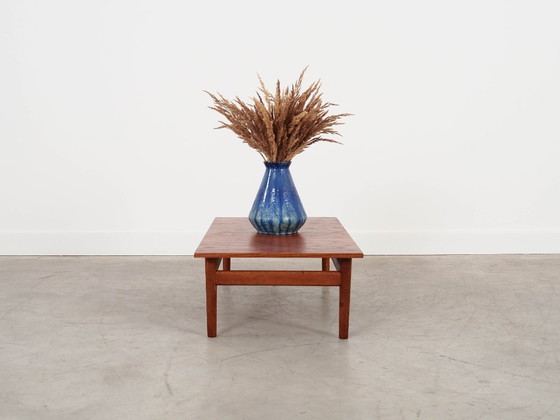 Image 1 of Mesa de centro de roble, diseño danés, década de 1970, fabricada en Dinamarca.