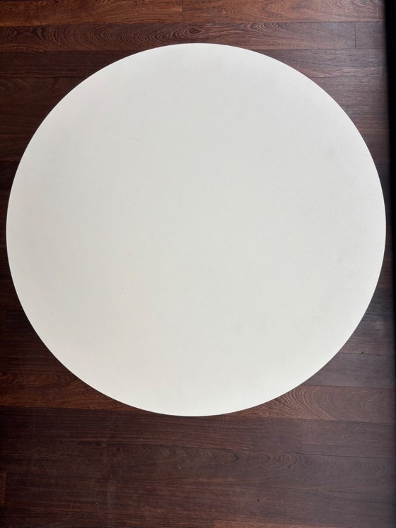 Image 1 of Muuto side table “Soft” off white Ø41 cm h40 cm. Degelijk tafeltje, gekocht 28 mrt jl bij Sale MisterDesign. Nieuw ongebruikt 