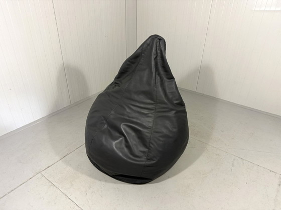 Image 1 of Zanotta Sacco gran puf de cuero años 80