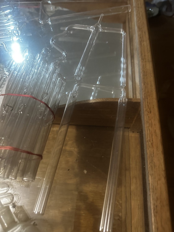 Image 1 of Große Sammlung antiker Glaschemikalien für ein Kuriositätenkabinett