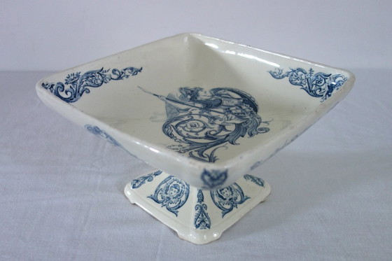 Image 1 of Pequeña compotera renacentista de loza de hierro procedente de Clairefontaine, siglo XIX