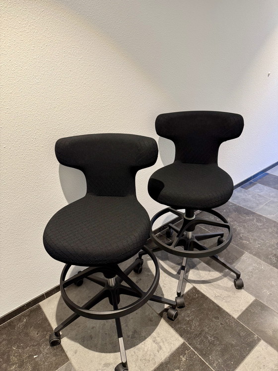 Image 1 of 4x Vitra Pivot