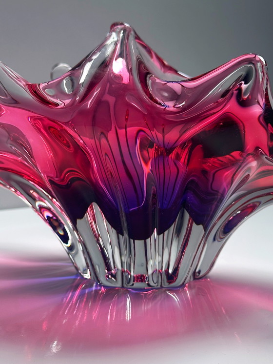 Image 1 of Ciotola vintage in vimini Boemia in vetro viola mirtillo Josef Hospodka - Chřibská Sklo Skrdlovice Sommerso overlay Boemia