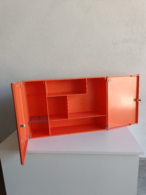 Wandkast van Carrara & Matta Gardena – Italië, jaren 70 – wandrek, Plastic (photo 2 of 13)