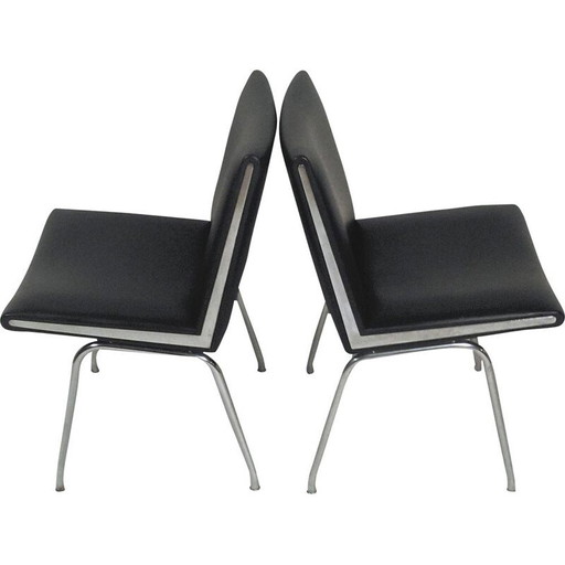 Set of Two Airport Lounge Chairs in Black by Hans J. Wegner for A.P. Stolen 1960