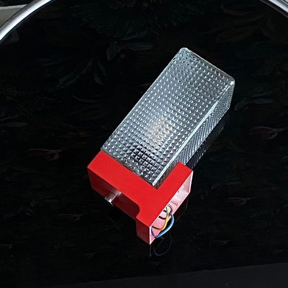 Image 1 of Coppia di applique vintage in plastica rossa e vetro trasparente