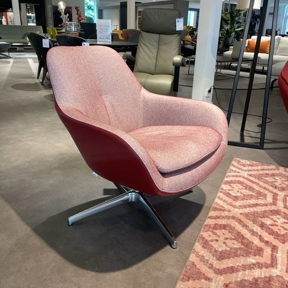 Image 1 of Pode Sparkle One swivel armchair