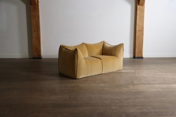 Le Bambole sofa in velvet By Mario Bellini For B&B Italia, 1970s, 2 seaters, Beige, Vintage (photo 9 of 17)