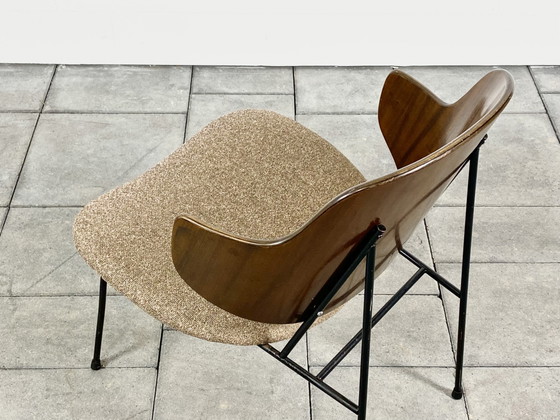 Penguin Lounge Chair diseñado por Ib Kofod Larsen para Selig Furniture años 60 – Sillones, Wood, Metal (photo 6 of 9)
