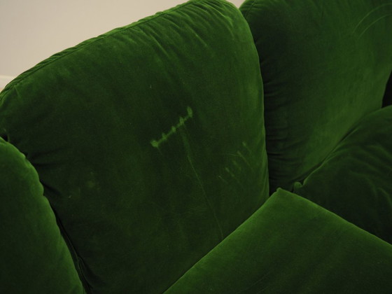 Image 1 of Sofá de terciopelo verde, diseño italiano, años 70, fabricante: Busnelli, diseñador: Arrigo Arrigoni