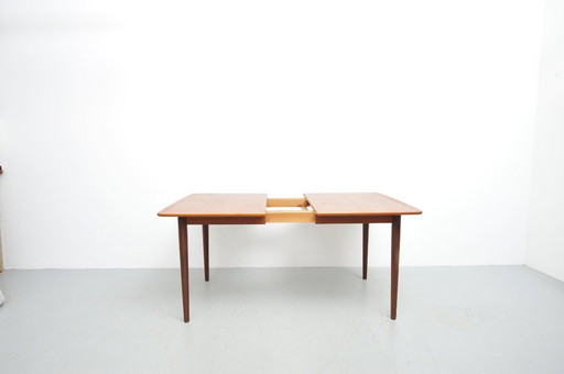 Table de salle à manger en teck (années 1960)