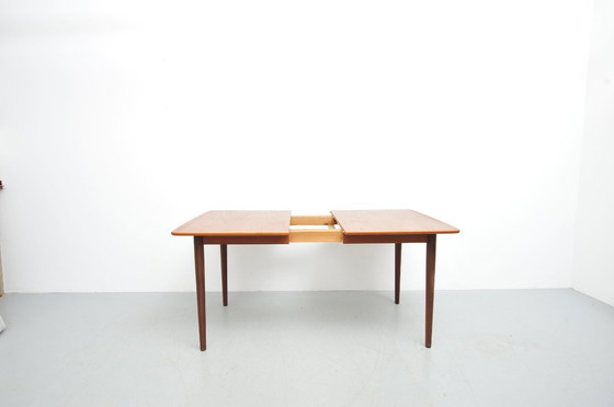 Image 1 of Table de salle à manger en teck (années 1960)