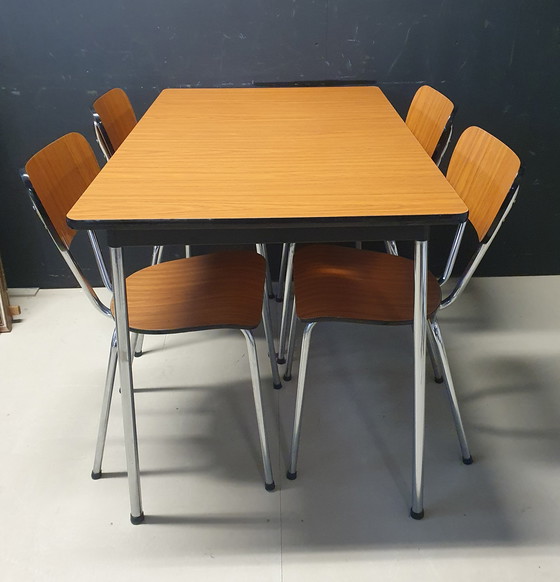 Image 1 of 1970 Vintage Formica Table With Chairs Dining Room Set