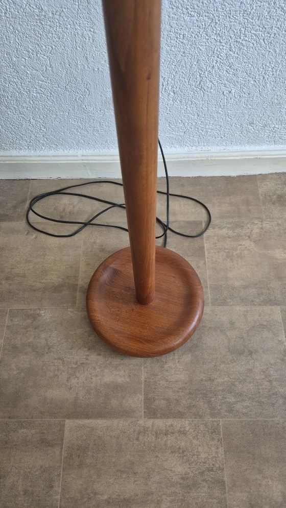 Vintage teakhouten vloerlamp | Scandinavisch design uit het midden van de vorige eeuw – Vloerlampen, Wood (photo 4 of 16)