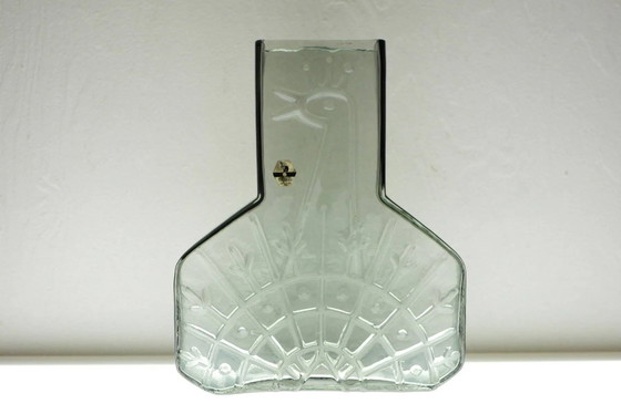 Image 1 of Mid-century Scandinavian modern art glass vase by Wiktor Berndt for Flygsfors, Sweden