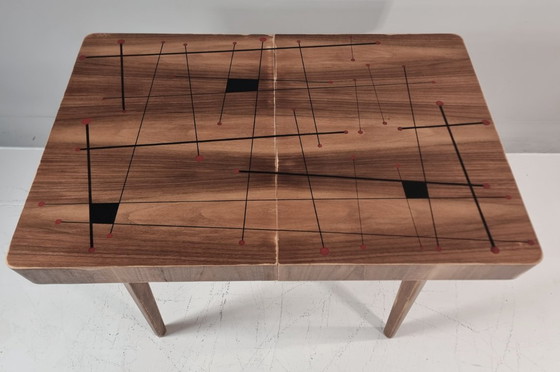 Image 1 of Table de salle à manger vintage en noyer, années 1970