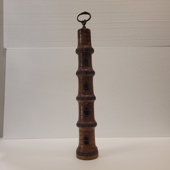 Image 1 of Peperstrooier van bamboe en brons, 20e eeuw