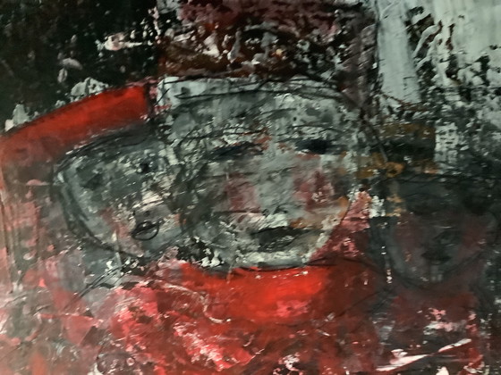 Image 1 of Contrasto