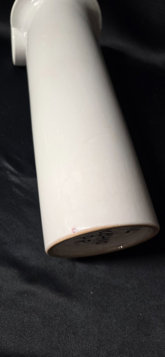 Image 1 of Vaso in ceramica bianca di Enzo Bioli (1832) per Il Picchio , Italia anni '70