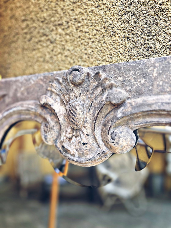 Image 1 of Large patinated mirror – Antique stone effect

