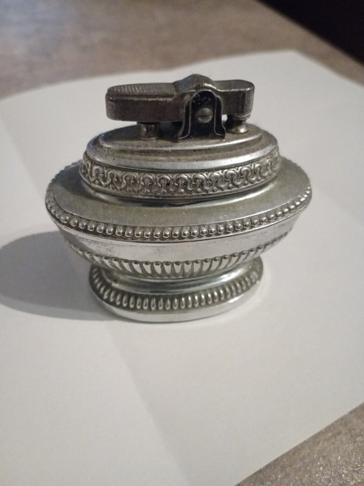 Vintage petrol lighter