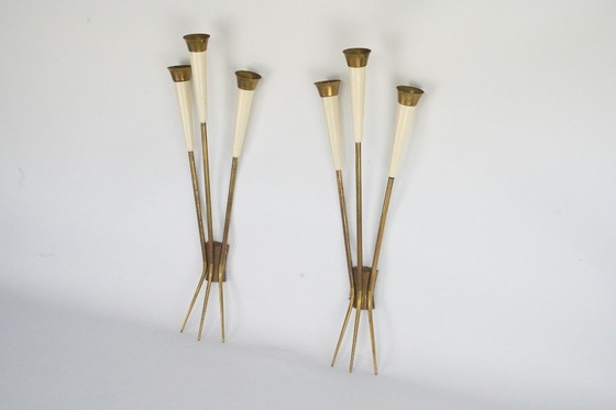 Image 1 of Coppia di grandi appliques in ottone della metà del secolo scorso attribuibili a Stilnovo. Italia anni '50