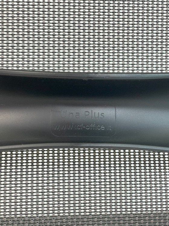 Image 1 of ICF Una Plus chair