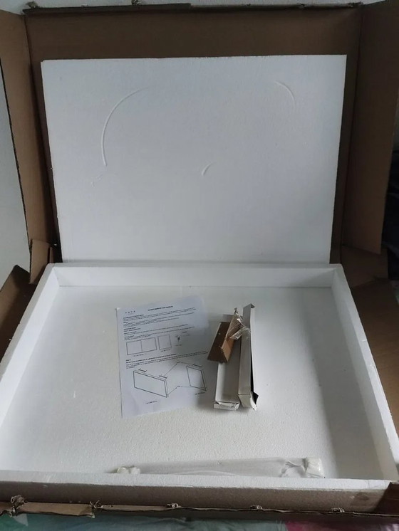 Image 1 of Infinity mirror van Yaya