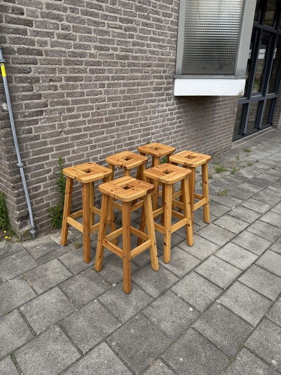 Image 1 of 6x grenenhouten barkruk, stijl Olof Ottelin ‘50
