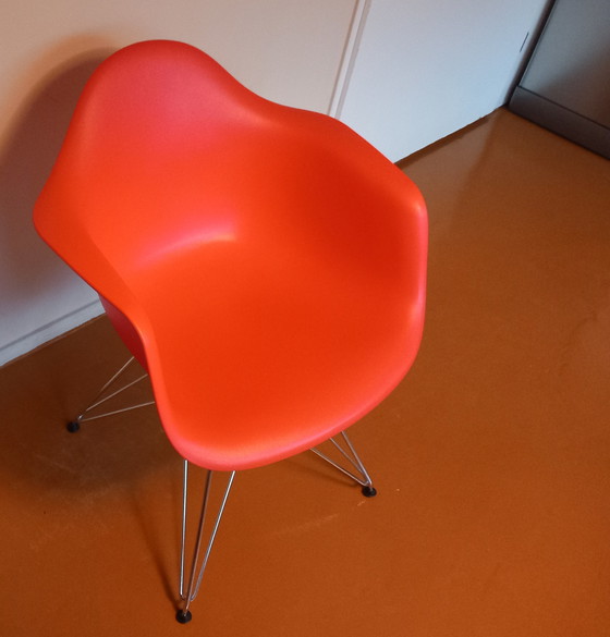 Image 1 of Vitra Eames DAR Mohnrot