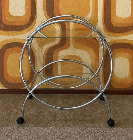 Vintage chrome serveerwagen model Bauhaus op wieltjes met 2 glazen bladen