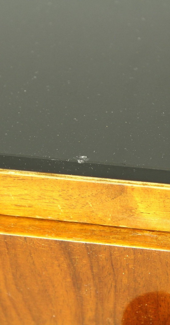 Image 1 of Par de mesitas de noche, década de 1960